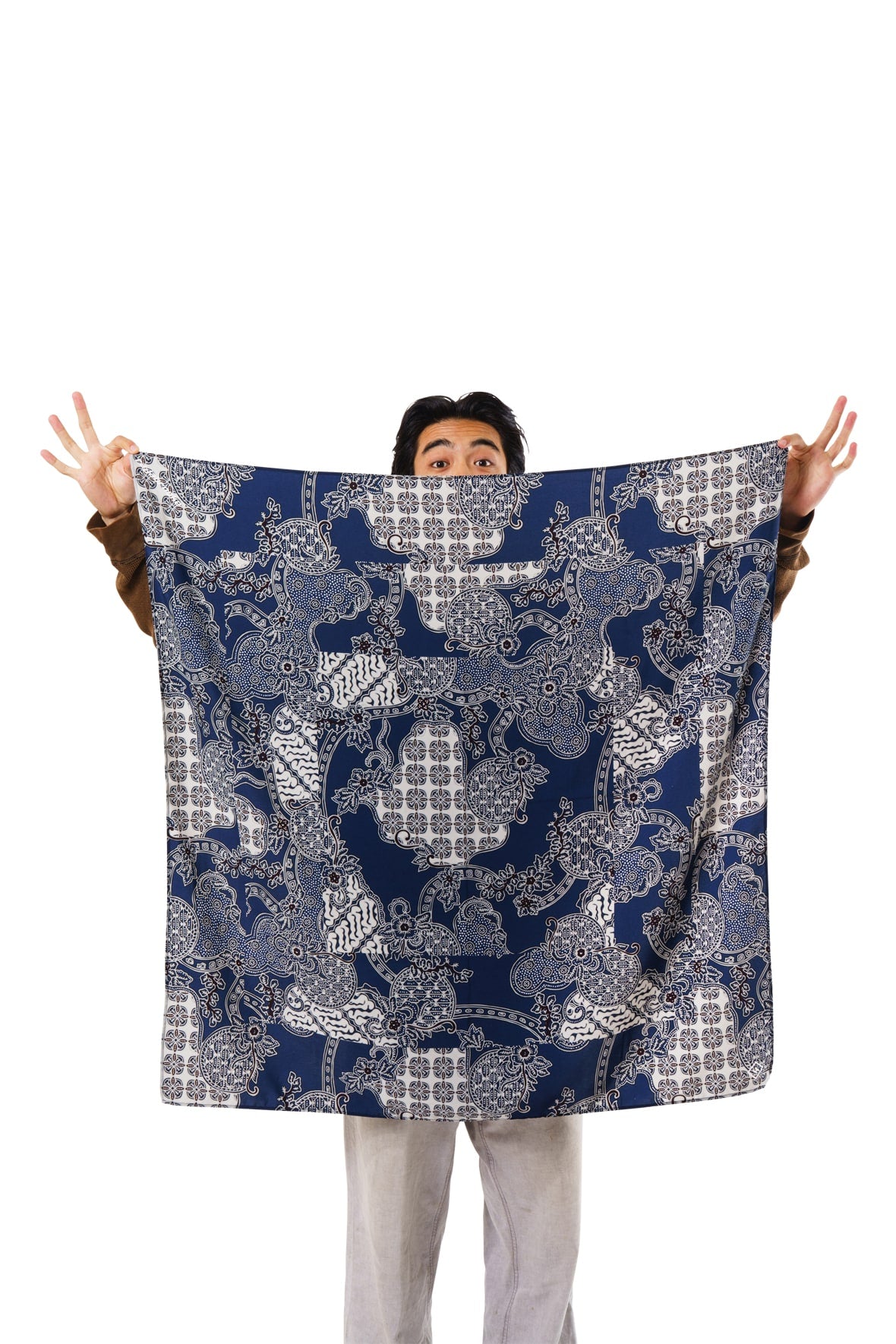 rajabrooke × HOUYHNHNM 編集者の風呂敷