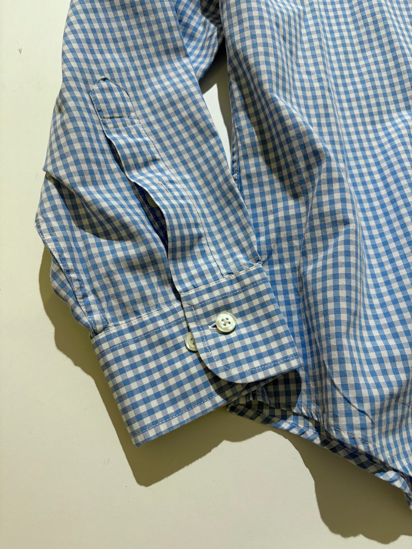 Brooks Brothersのボタンダウンシャツ