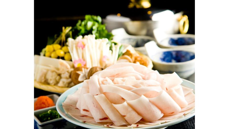 ぼくの好きな店。 Vol.6 友近「まぐろしゃぶしゃぶ専門店 しび」