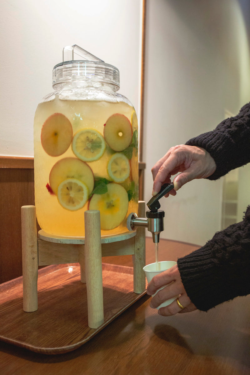 There is also a space to relax on the basement floor. The free sauna drinks of haskap & lychee and apple & vinegar are delicious!