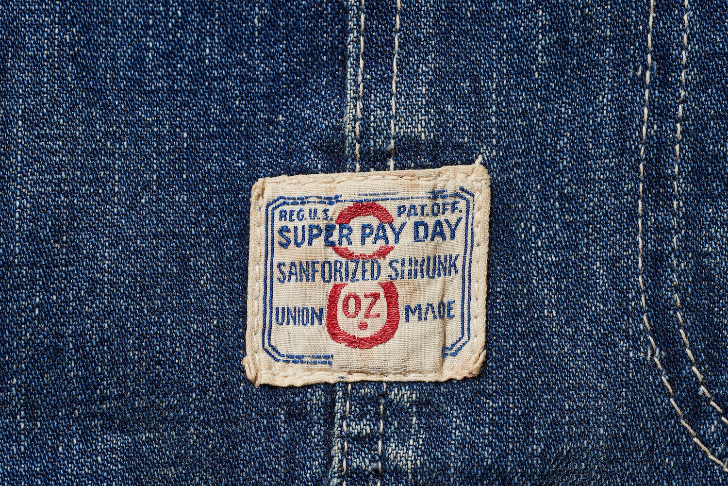 This is common in American brands from the 1920s and 1930s onwards, but is rarely seen in European brands.