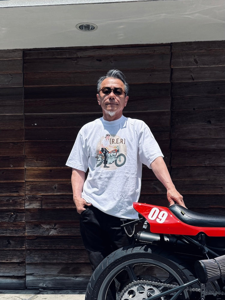 御年64歳の小林さん。まだ今のようにアパレルショップやカフェなどが全然なかったころから中目黒で活動をスタートし、街の変化を見守り続けています。