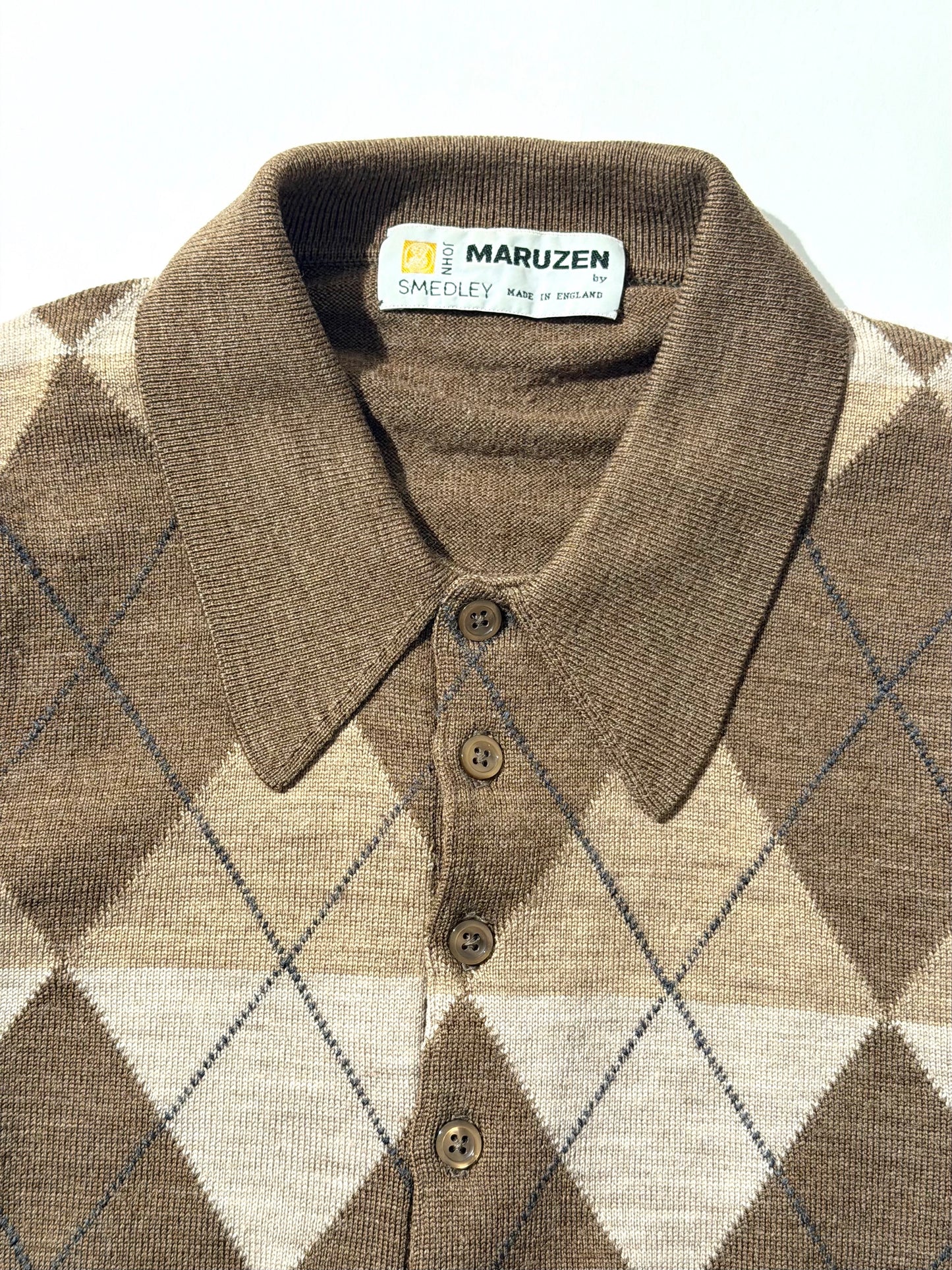 フイナム編集部：MARUZEN by JOHN SMEDLEYのニット