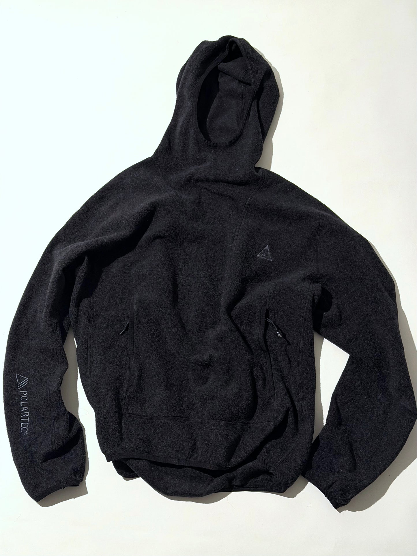 フイナム編集部：NIKE ACG のフリース