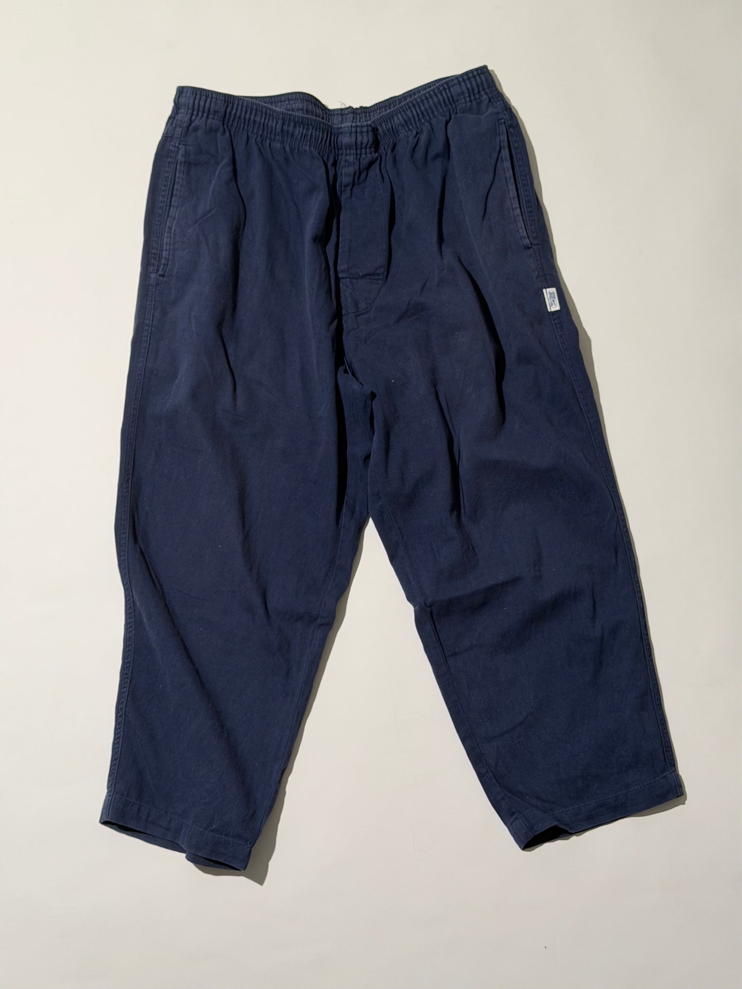 フイナム編集部：STUSSY Livin' GENERAL STOREのイージーパンツ