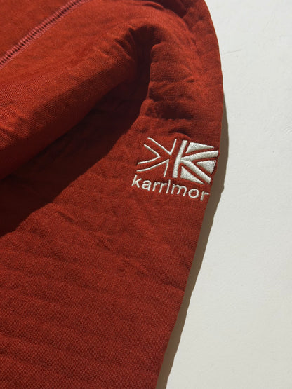 フイナム編集部：KARRIMORのパーカ