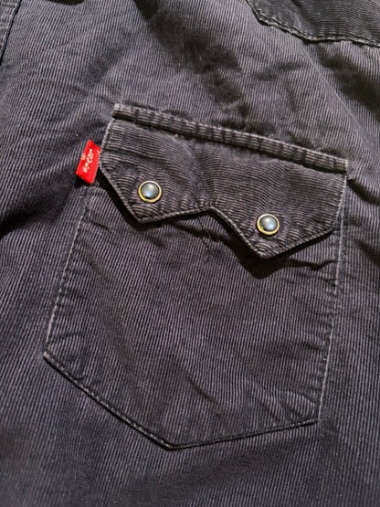 Levi’sのウエスタンシャツ