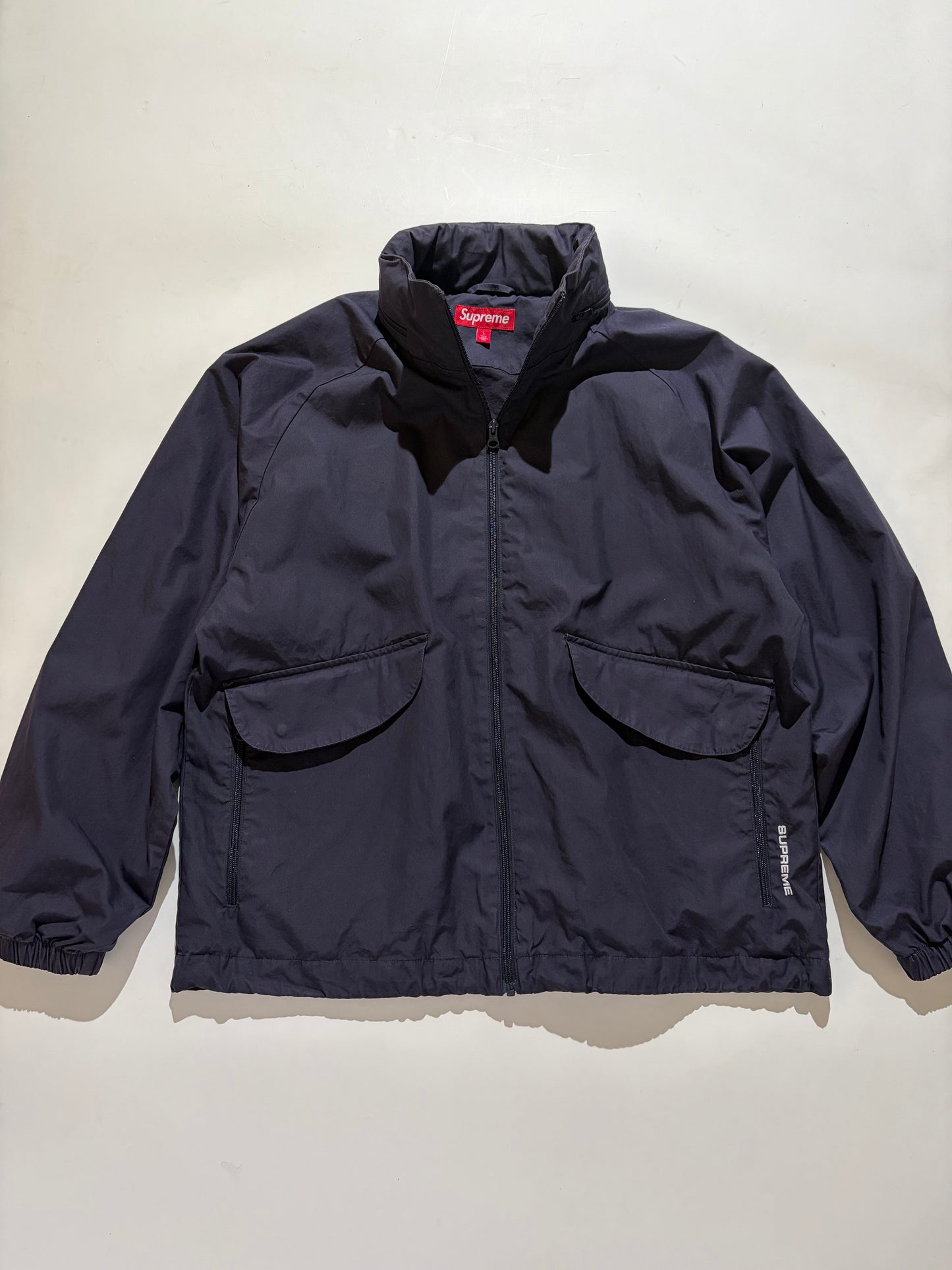 迫田将輝（BARBER SAKOTA）：Supremeのブルゾン