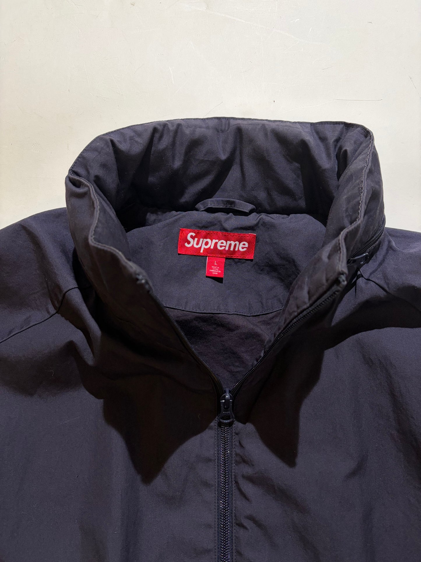 迫田将輝（BARBER SAKOTA）：Supremeのブルゾン