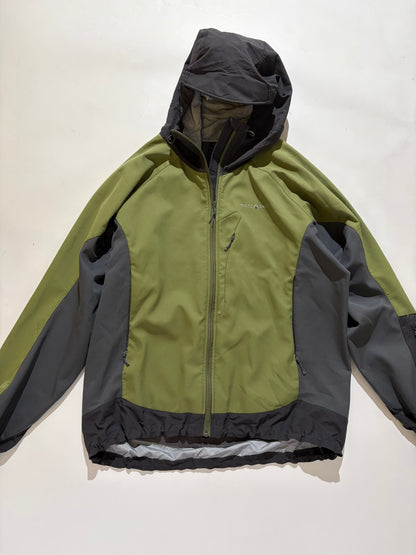 mont-bellのソフトシェル