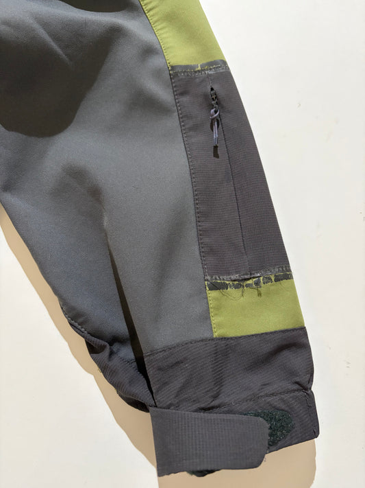 mont-bellのソフトシェル