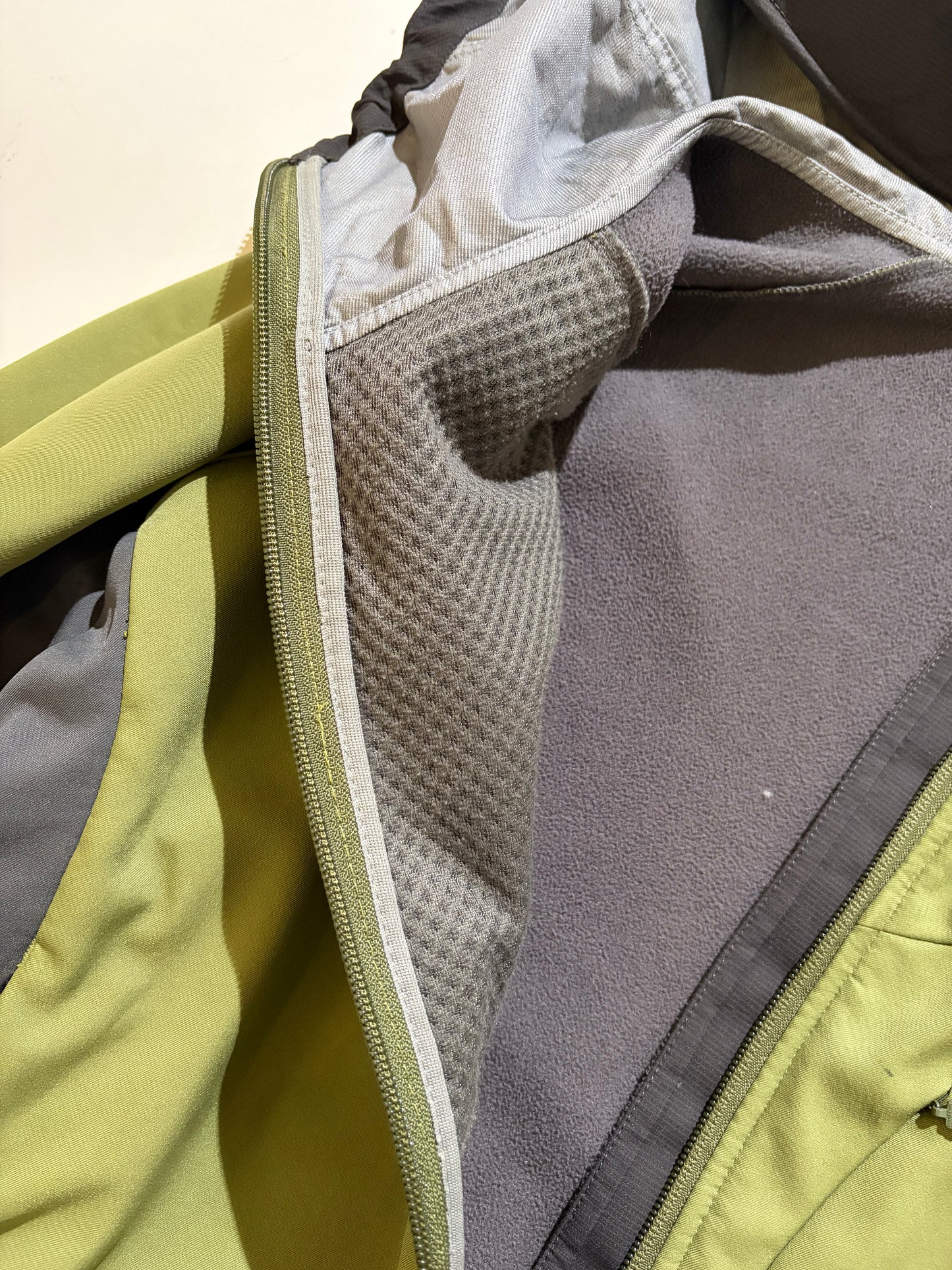 mont-bellのソフトシェル