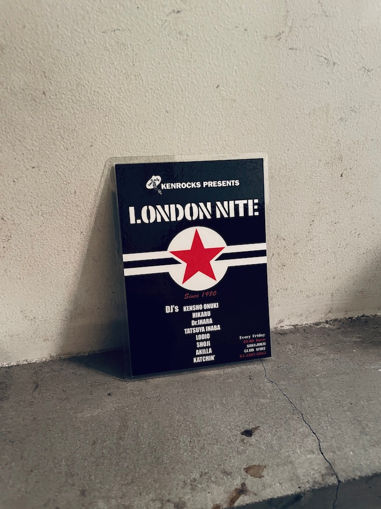 大貫憲章さんと言えば『LODON NITE』を思い浮かべるひとが少なくないはず。1980年にスタートし、“ロックで踊る”という価値を生んだ日本で初めてのロックDJイベントは、2025年に45周年を迎えて7月26日には江ノ島の「オッパーラ」でアニバーサリーパーティが開催されました。