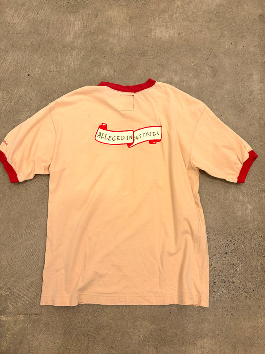Alleged GalleryのTシャツ