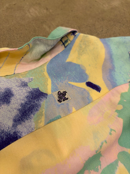 M/SF/Tのシャツ