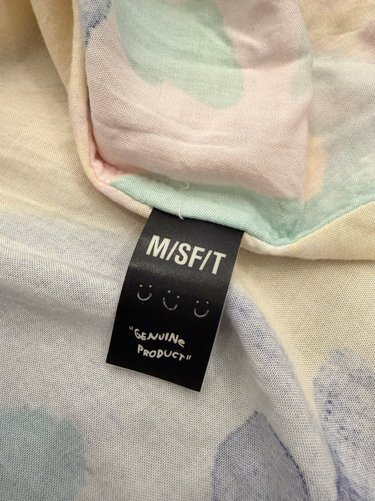 M/SF/Tのシャツ