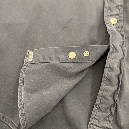 GAPのボタンダウンシャツ