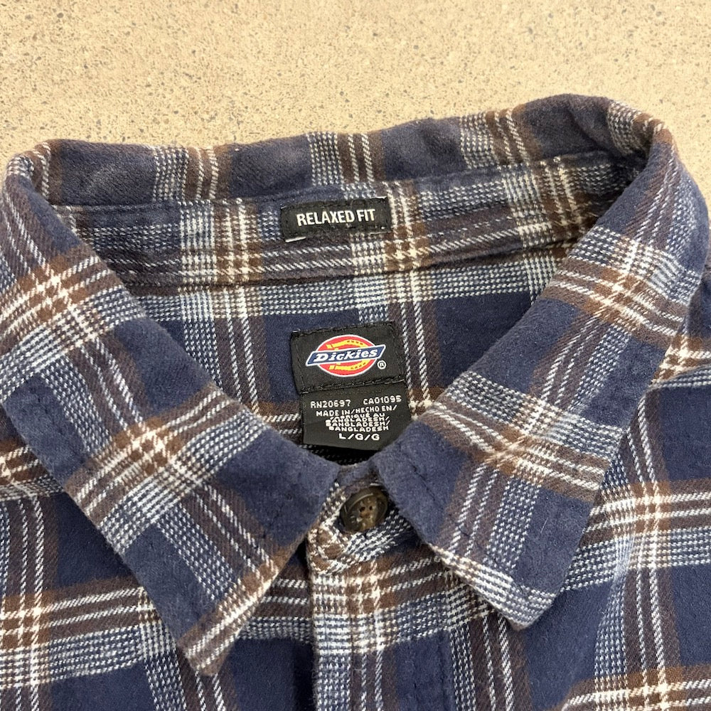 Dickiesのネルシャツ