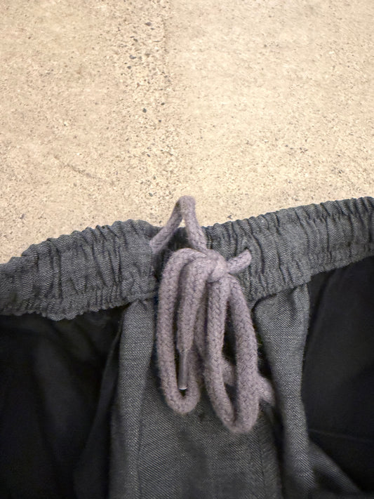 BEAMSのパンツ