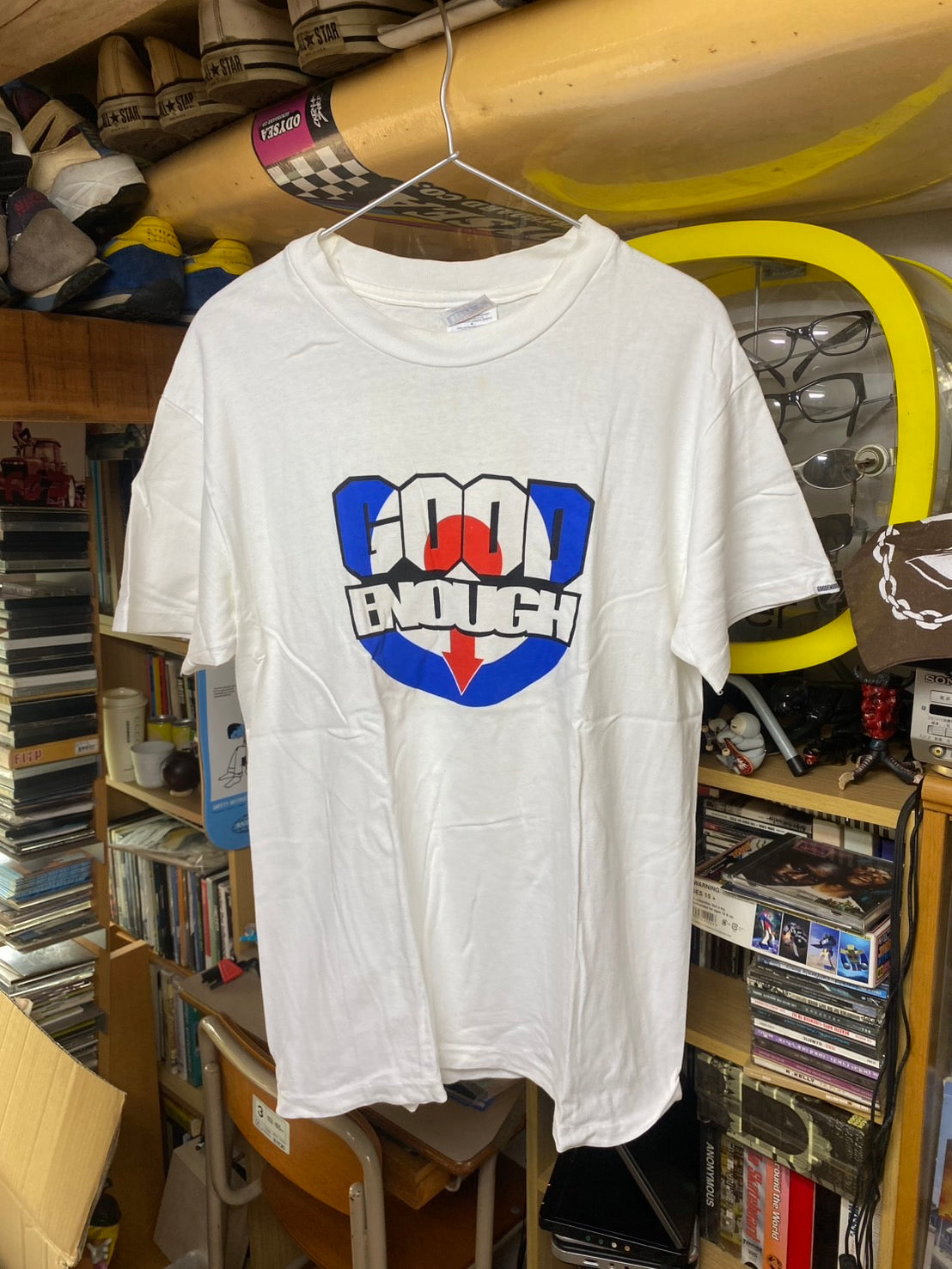当時買い集めた〈グッドイナフ〉のTシャツコレクションの一部。圧倒的に白ボディが多いことからも、時代と加藤さんの趣向を感じます。