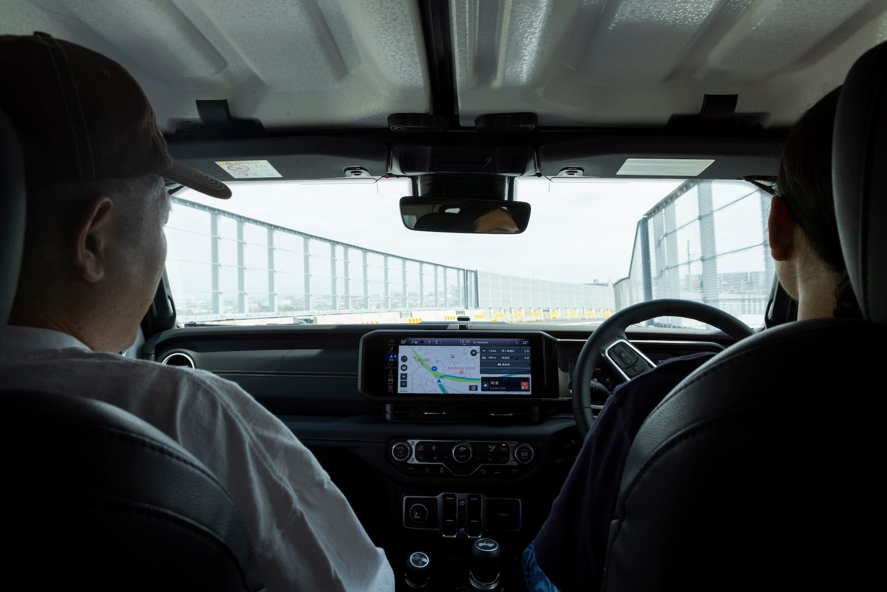 The largest, most advanced touchscreen in Wrangler history sits in the center.