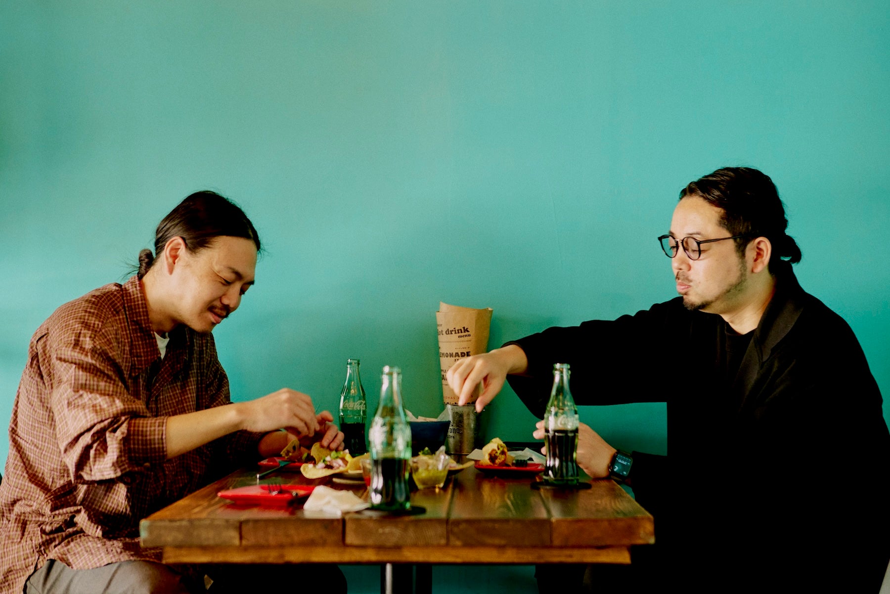 Many customers are captivated by the tacos that faithfully reproduce the authentic taste and the wide selection of alcoholic drinks.