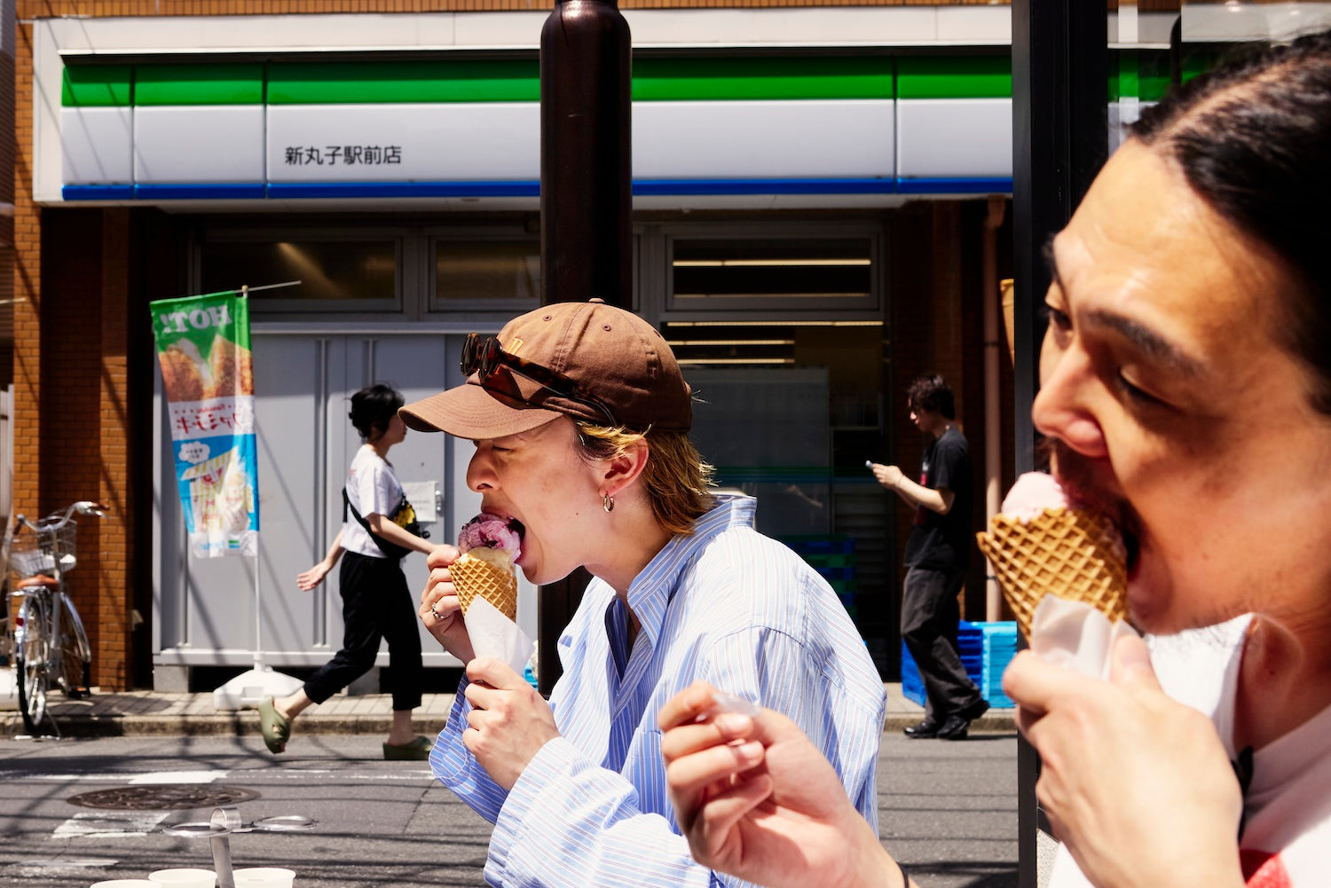 Cool off with some delicious ice cream from BIG BABY ICE CREAM in Shin-Maruko.