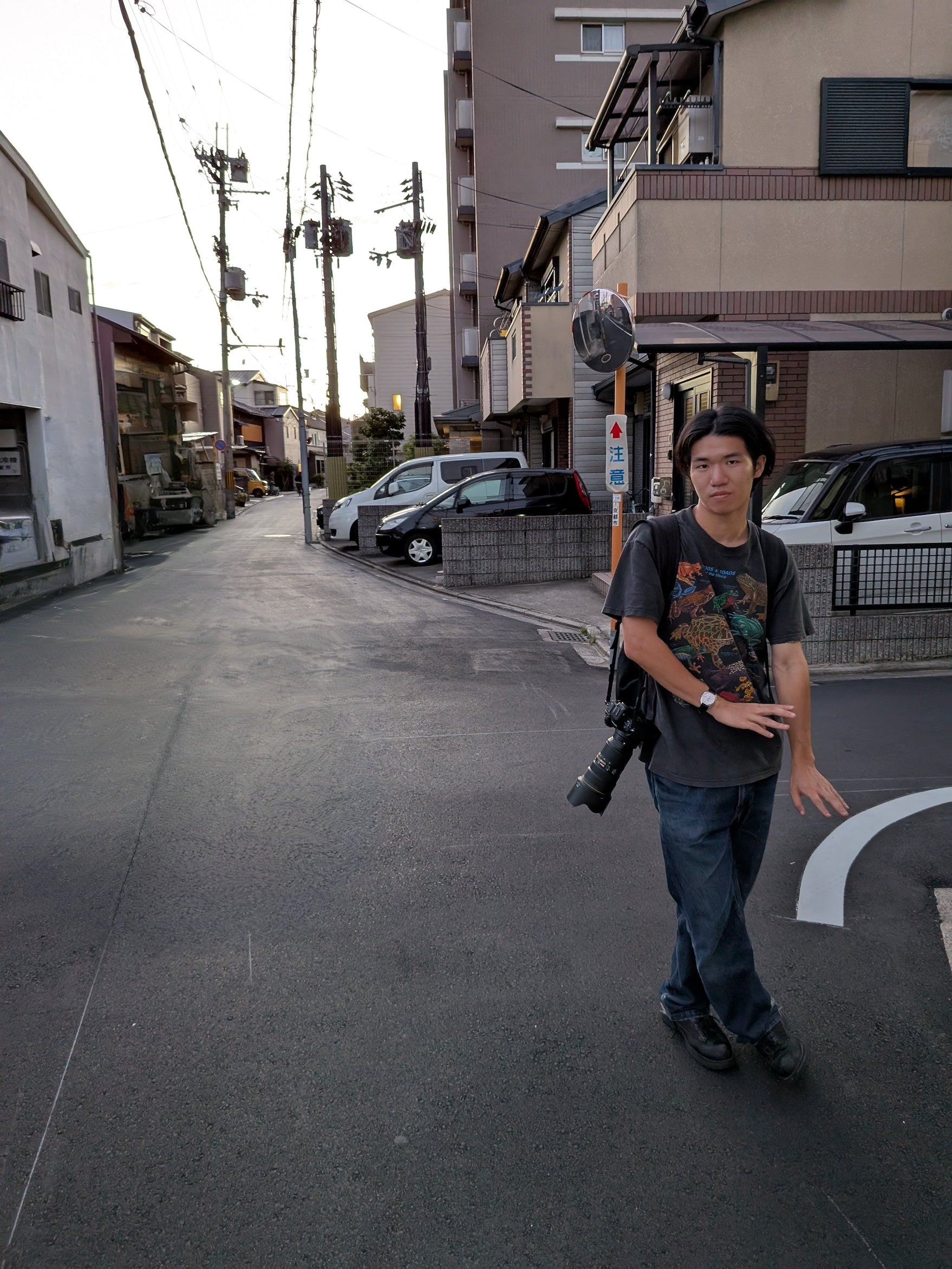 お次は一緒に出張へ行っていたフォトグラファーの内藤さんとのひとコマ。