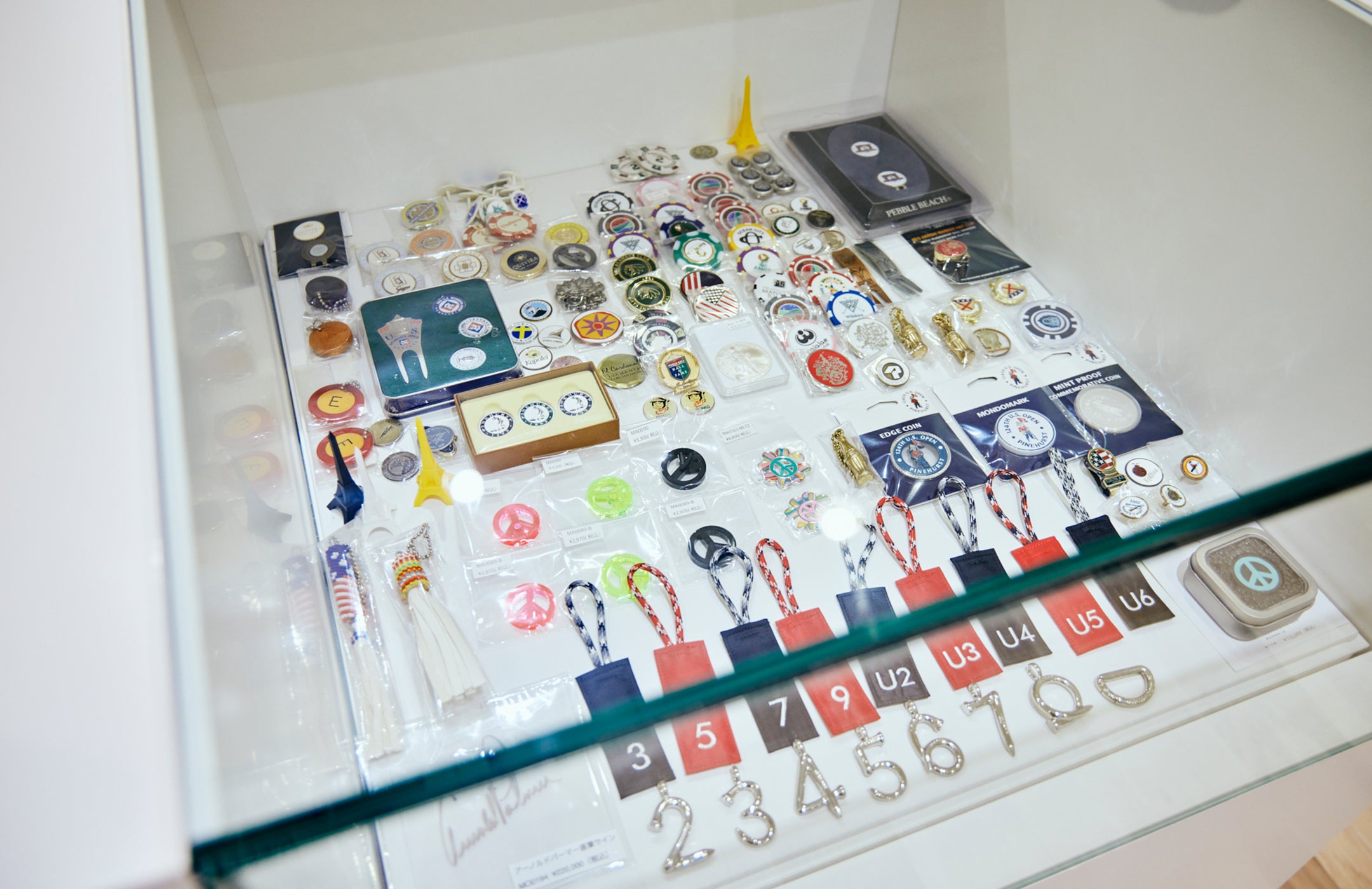 マーカーやナンバリングタグなども充実。さりげない小物も抜かりなく選びたい。