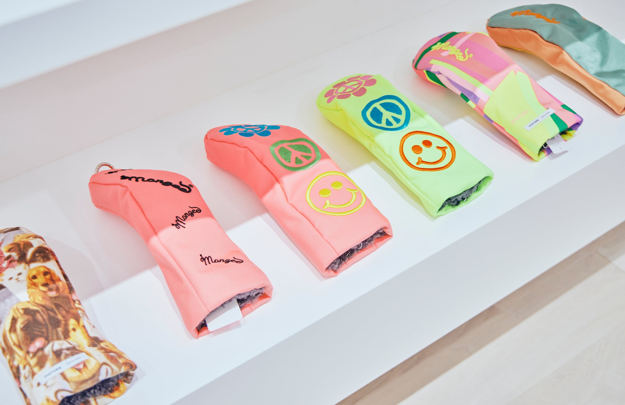 フェアウェイウッドカバーがラインナップ。ロバと同じく古着を使って製作されている。