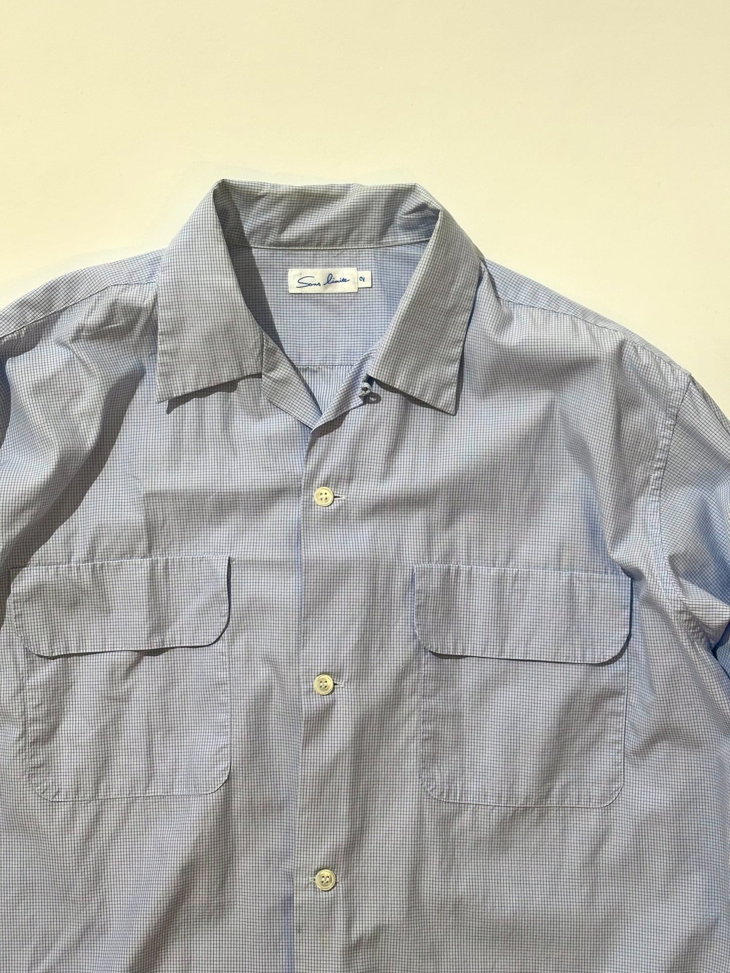 Sans limiteのシャツ