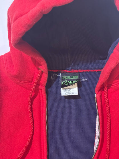 CAMBERのジップパーカ