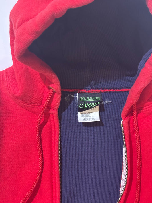 CAMBERのジップパーカ