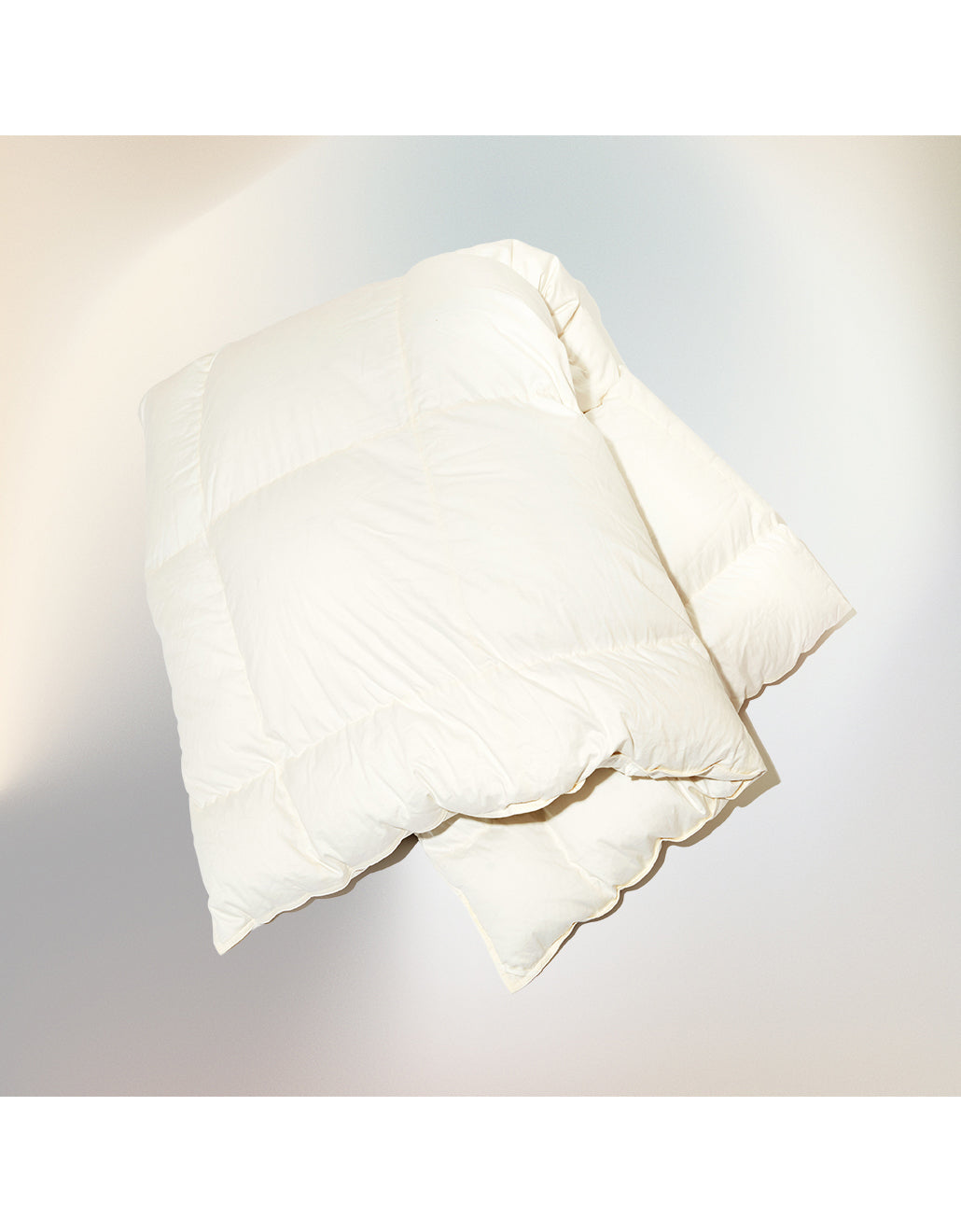TOMORROWLAND HOME<br>
ゴアホワイトダックダウン 掛布団
